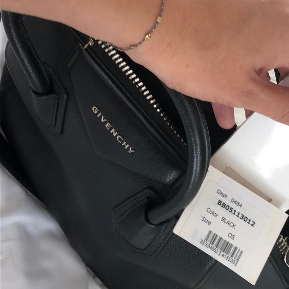 Givenchy medium Antigona Bag - BLACK
